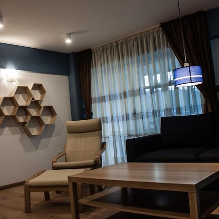 Eurocomfort Apartments Piatra Neamt Exterior photo